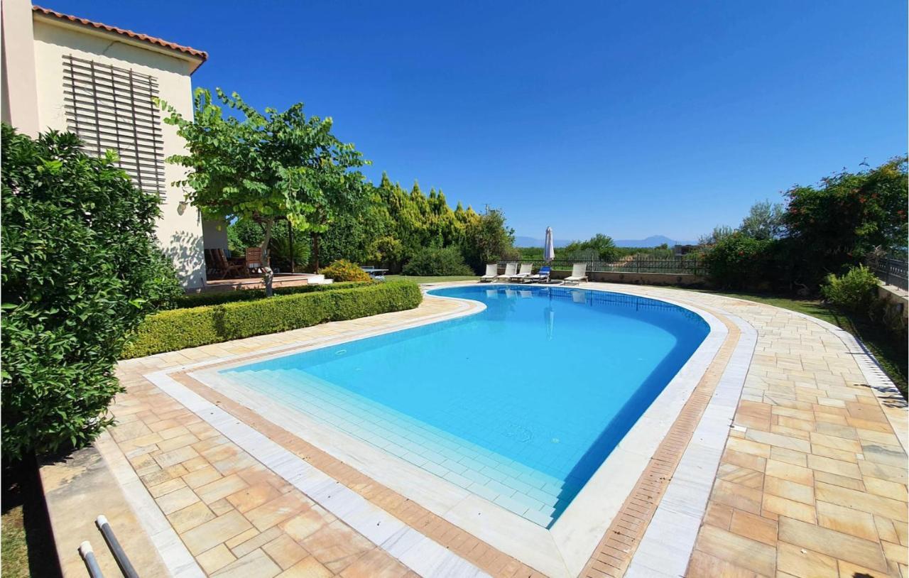 Lovely Home In Kiato With Wifi Εξωτερικό φωτογραφία