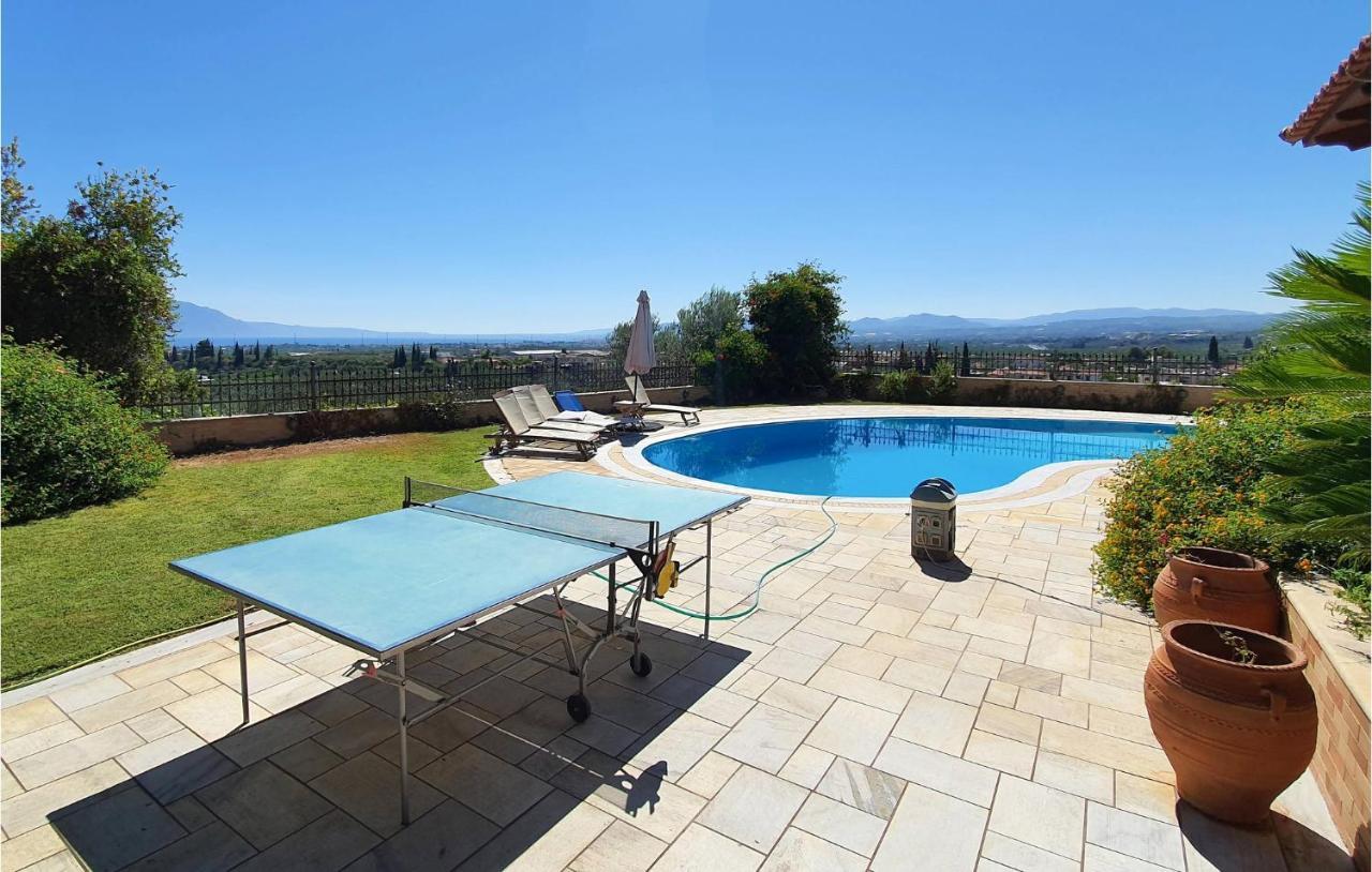 Lovely Home In Kiato With Wifi Εξωτερικό φωτογραφία
