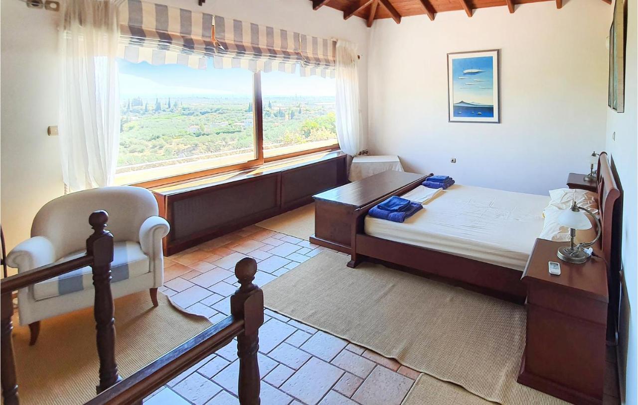 Lovely Home In Kiato With Wifi Εξωτερικό φωτογραφία
