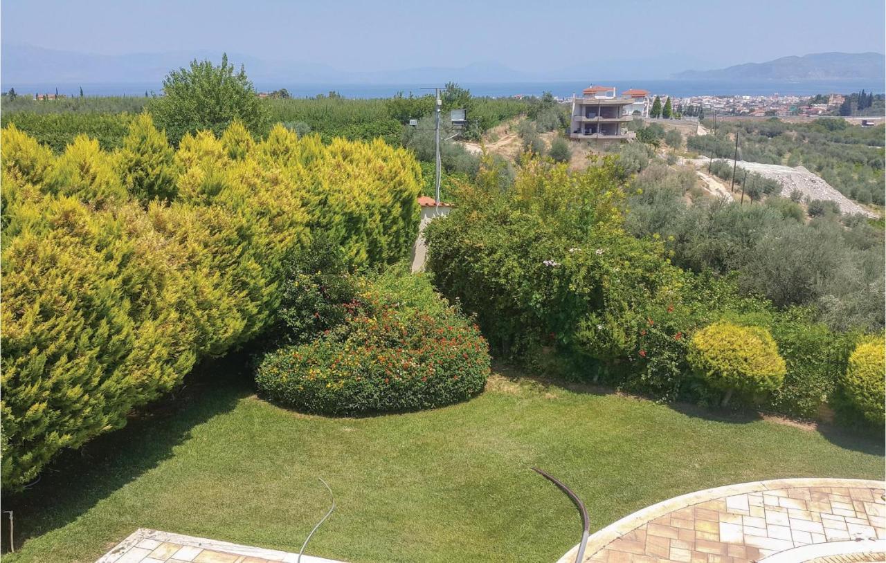 Lovely Home In Kiato With Wifi Εξωτερικό φωτογραφία